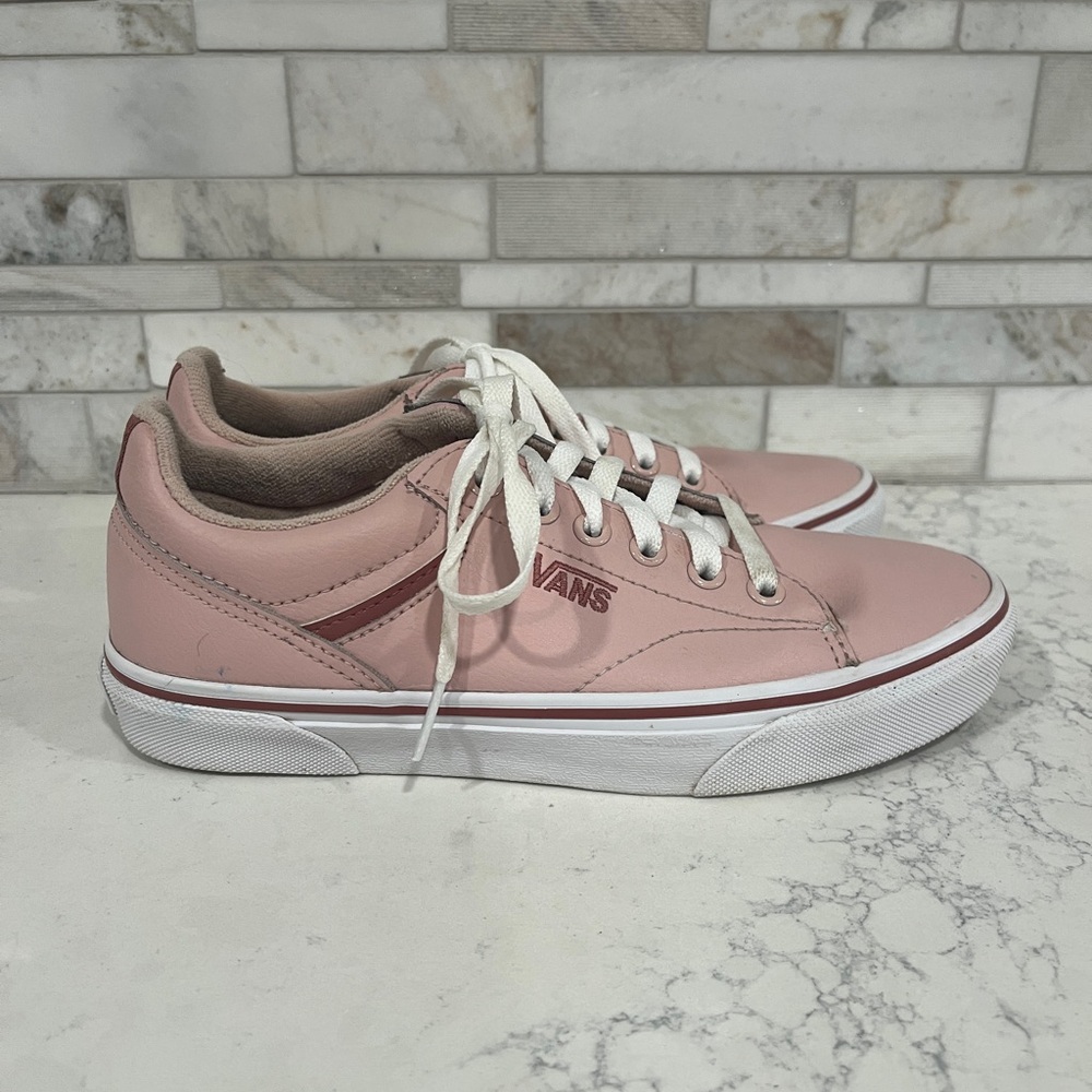 Vans Women's Light Pink Leather Casual Sneakers Size 7 Medium Lace Up